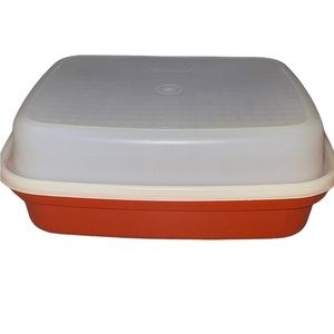 Tupperware Meat Marinade 1294-2 &
1295-8 Two Piece Set